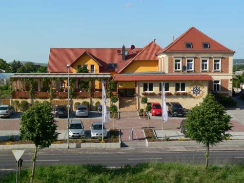 Neumanns Dampfschiff